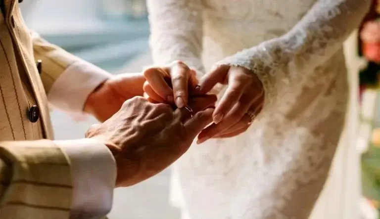 دختر پسر عاشق بعد 65 سال بلاخره ازدواج کردند+عکس