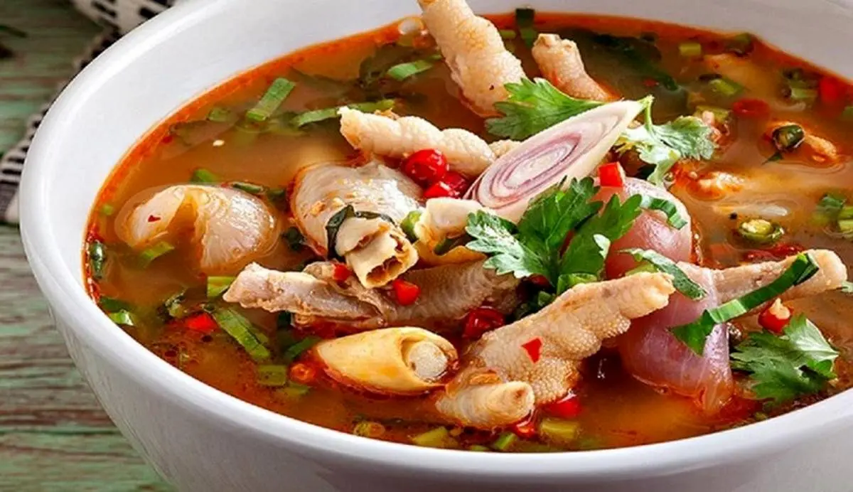 “سوپ پای مرغ”، غذایی لذیذ و مقوی برای شام