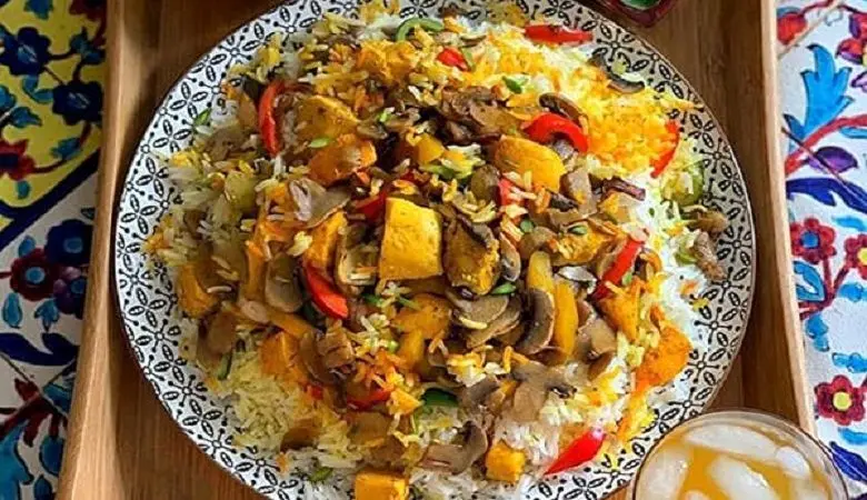 “خورشت مرغ و قارچ”، وعده ای بینهایت لذیذ و مقوی