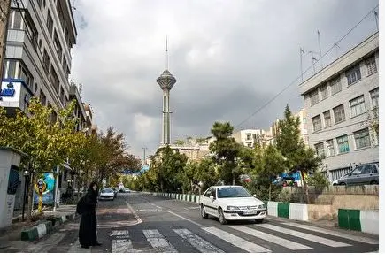 خودرویی با 6 کیلو روکش طلا در تهران/ تصویر