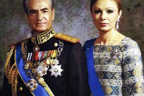 استقبال خاص و پرهزینه شاه و فرح از رهبر شوروی +عکس
