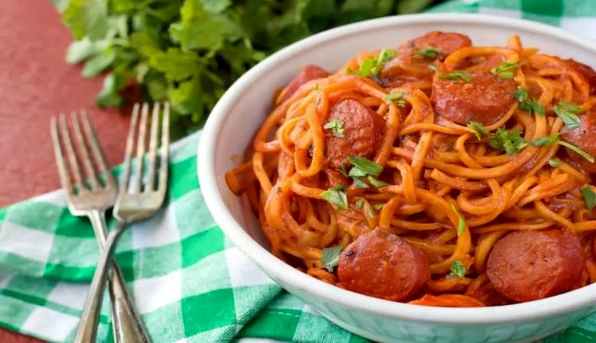 “اسپاگتی سوسیس”، غذایی جذاب برای افراد خاص پسند