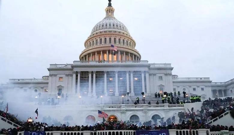 گزارش تصویری| معترضان در ساختمان کنگره آمریکا