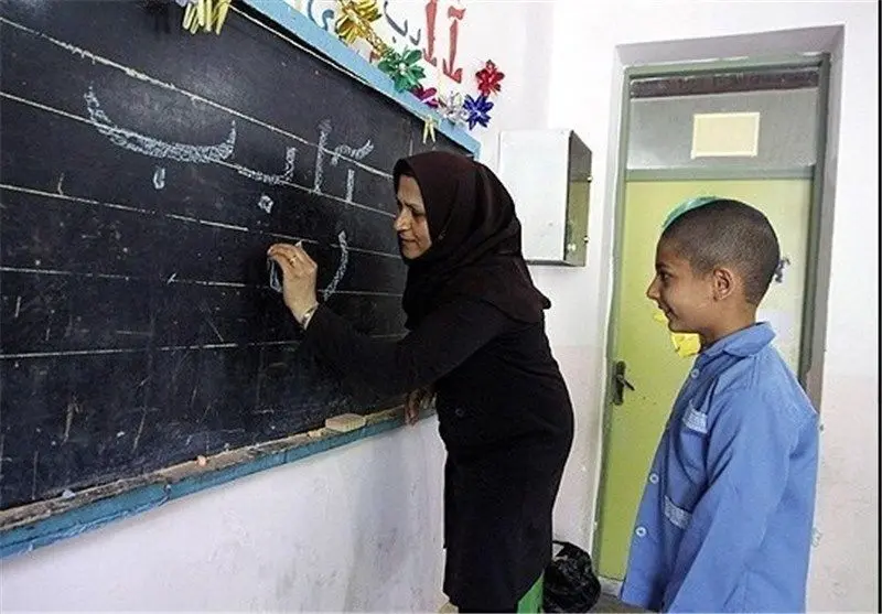 اعلام مبلغ عیدی ۱۴۰۳ فرهنگیان و معلمان