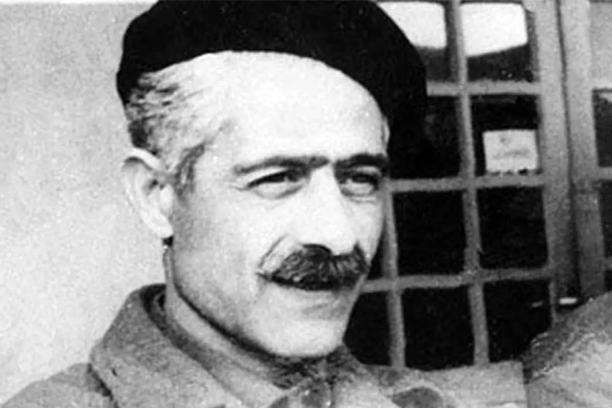 دلیل مرگ ناگهانی جلال آل احمد از زبان همسرش؛ مراهم سیگاری کرد!