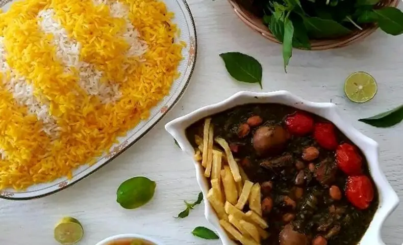 یه غذای اصیل کردی با طعمی لذیذ برای امروز بپز؛ خورشت تره