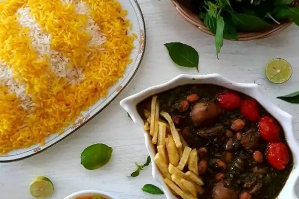 یه غذای اصیل کردی با طعمی لذیذ برای امروز بپز؛ خورشت تره